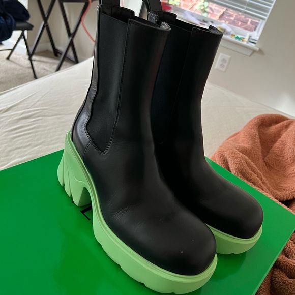 Brand new. Worn Once at a show. I just don’t like boots. - Picture 3 of 4